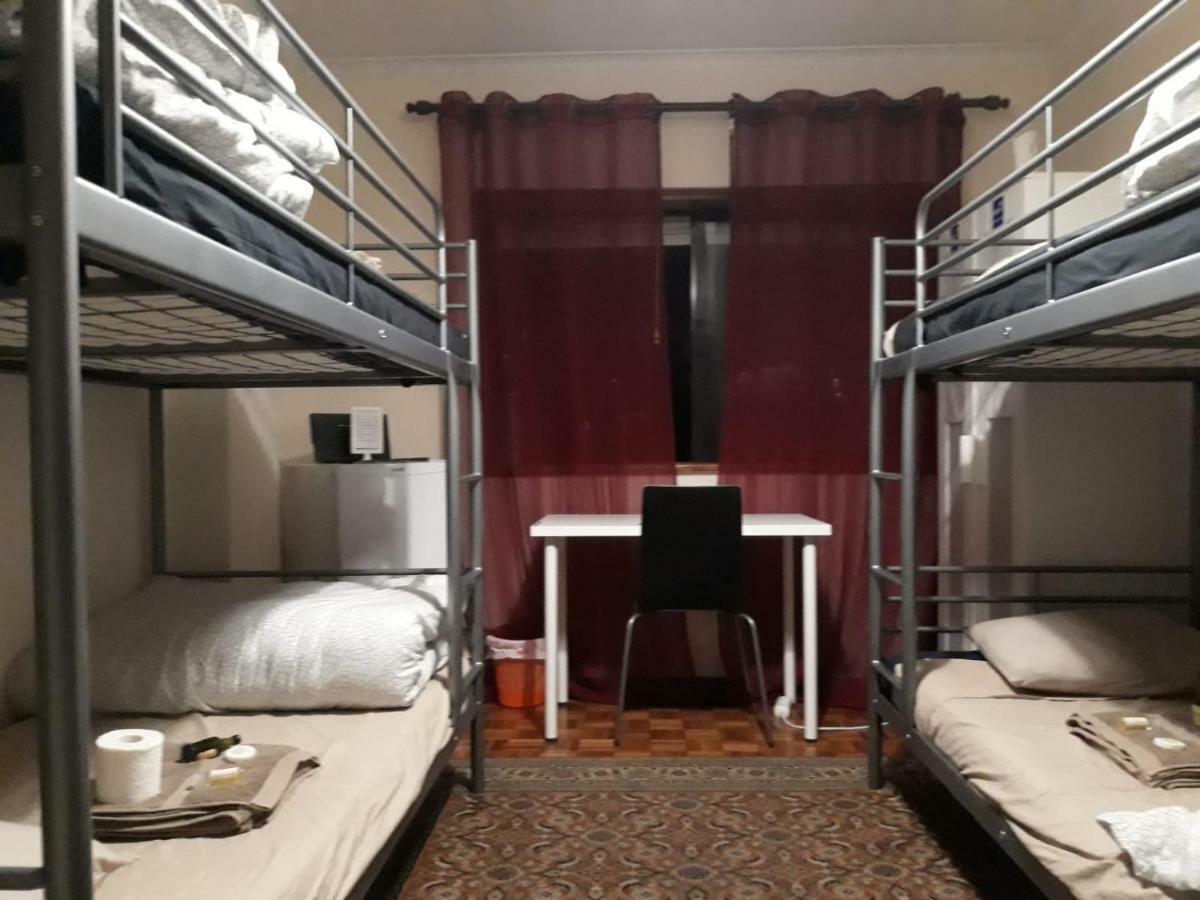 Quarto Com 4 Camas Porto Exterior foto