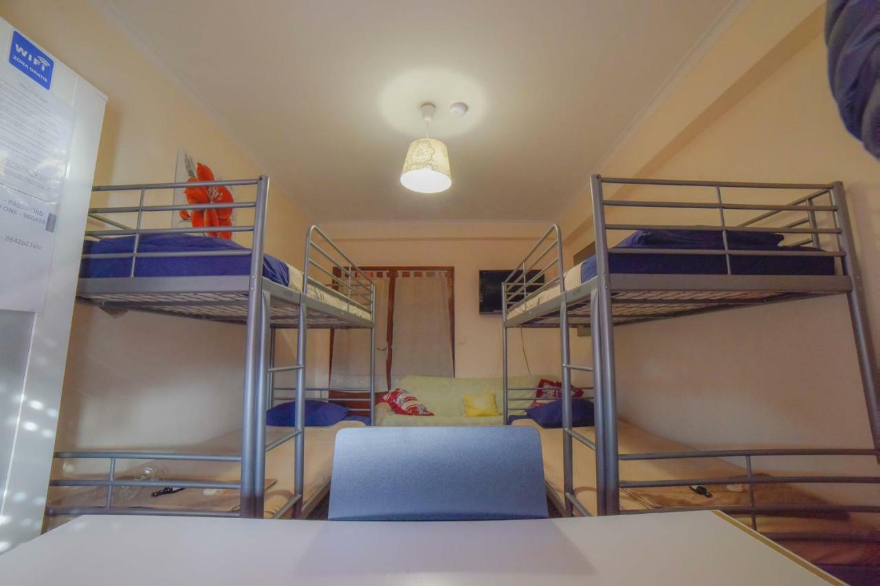 Quarto Com 4 Camas Porto Exterior foto