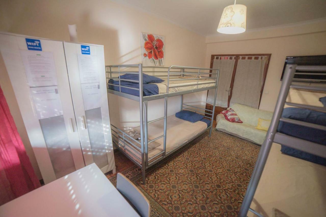 Quarto Com 4 Camas Porto Exterior foto